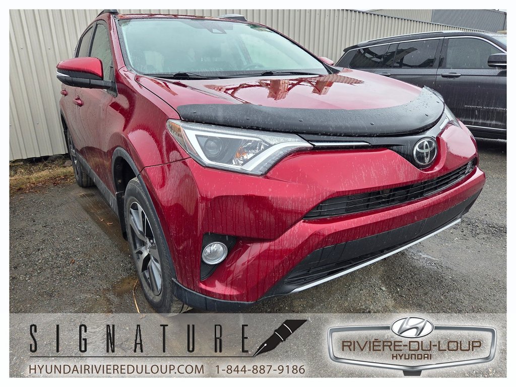 2018 Toyota RAV4 XLE,AWD,MAGS,TOIT,SIEGES CHAUFFANT in Riviere-Du-Loup, Quebec - 1 - w1024h768px