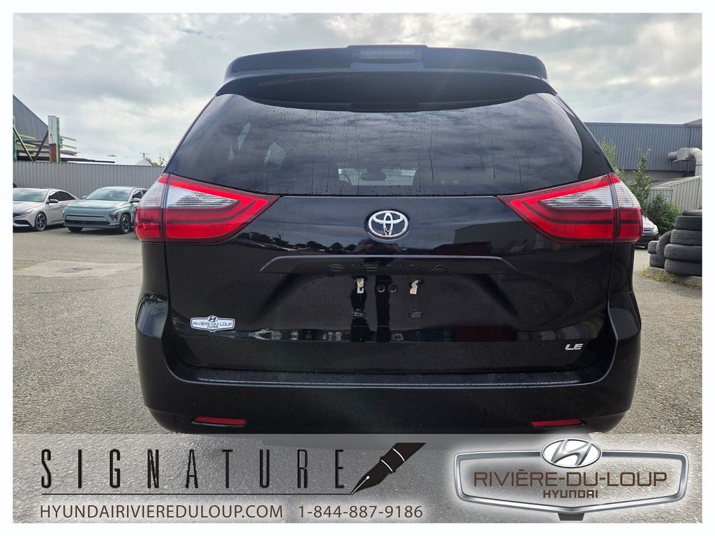 2020 Toyota Sienna LE/AC/CAMERA DE RECUL in Riviere-Du-Loup, Quebec - 7 - w1024h768px