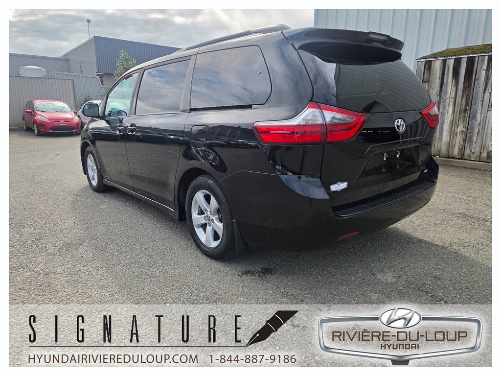 2020 Toyota Sienna LE/AC/CAMERA DE RECUL in Riviere-Du-Loup, Quebec - 9 - w1024h768px