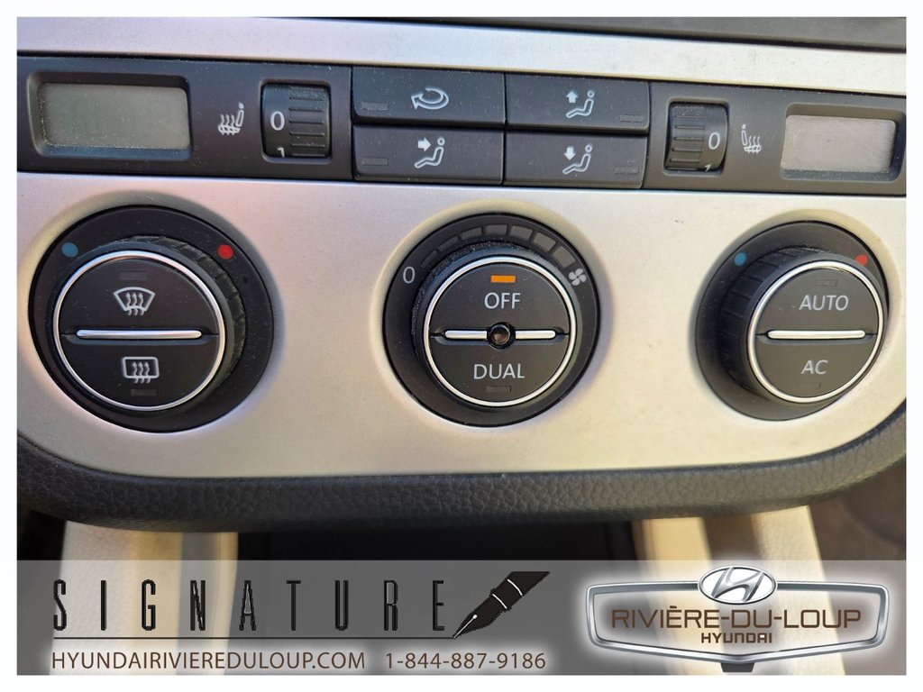 2008 Volkswagen Eos TRENDLINE,CONVERTIBLE. in Riviere-Du-Loup, Quebec - 12 - w1024h768px