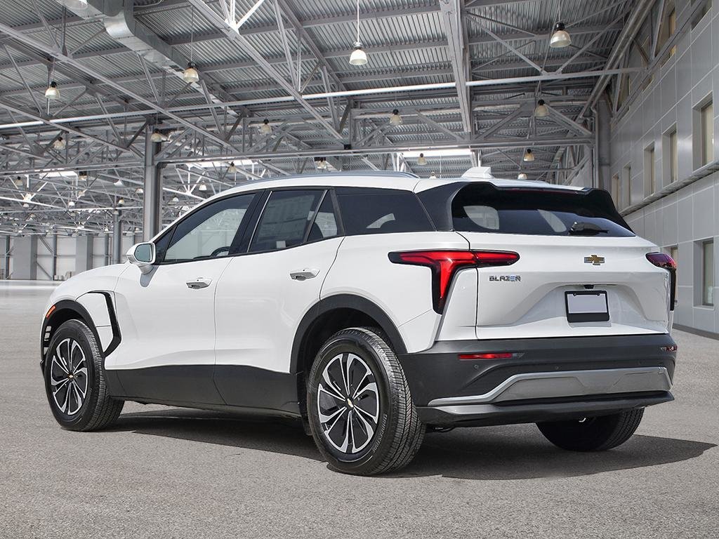 Chevrolet Blazer EV LT 2025 à Cowansville, Québec - 4 - w1024h768px