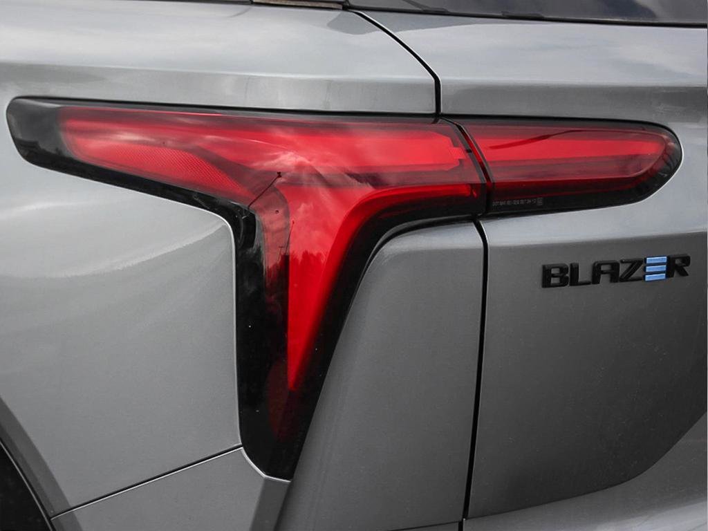 Chevrolet Blazer EV eAWD RS (3RS) 2026 à Cowansville, Québec - 8 - w1024h768px