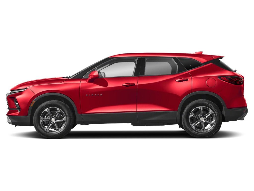Chevrolet Blazer RS 2025 à Cowansville, Québec - 3 - w1024h768px