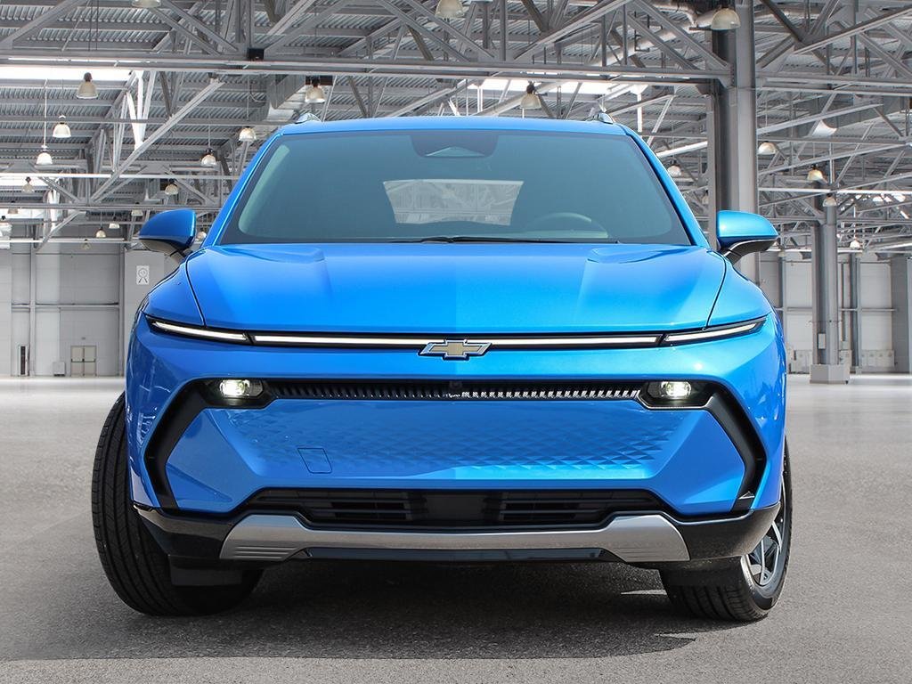 2026 Chevrolet Equinox EV 2LT in Cowansville, Quebec - 2 - w1024h768px