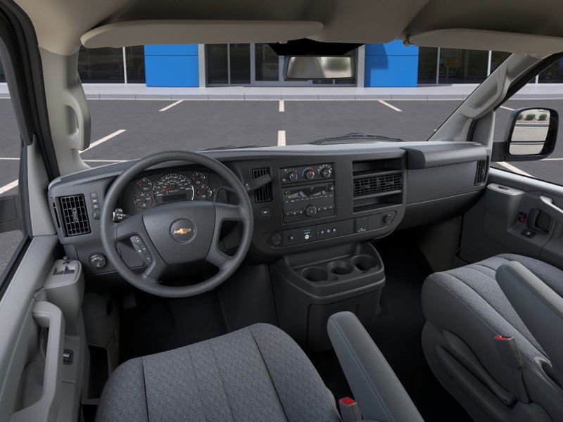 2025 Chevrolet Express Cargo 2500 WT 155'' in Cowansville, Quebec - 5 - w1024h768px