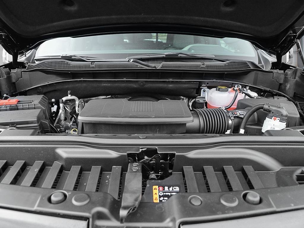 Chevrolet Silverado 1500 ZR2 2026 à Cowansville, Québec - 6 - w1024h768px