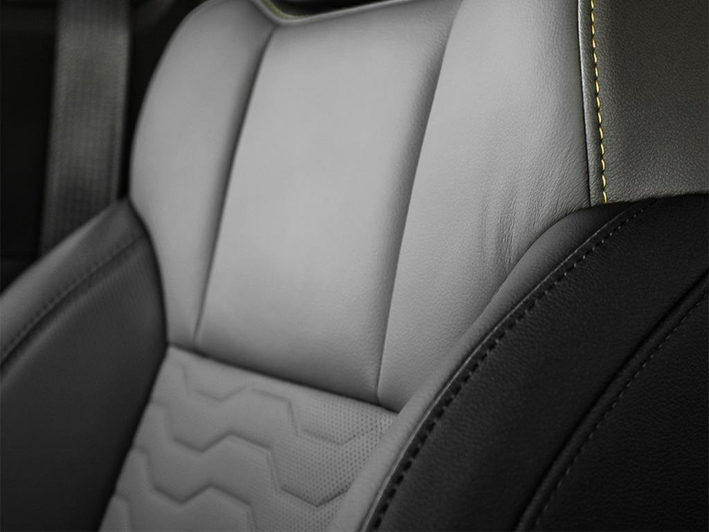 Chevrolet Silverado 1500 ZR2 2026 à Cowansville, Québec - 20 - w1024h768px