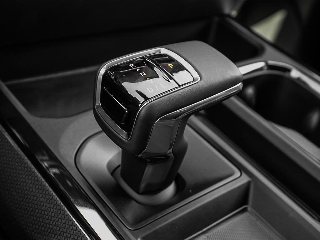 Chevrolet Silverado 1500 ZR2 2026 à Cowansville, Québec - 17 - w1024h768px