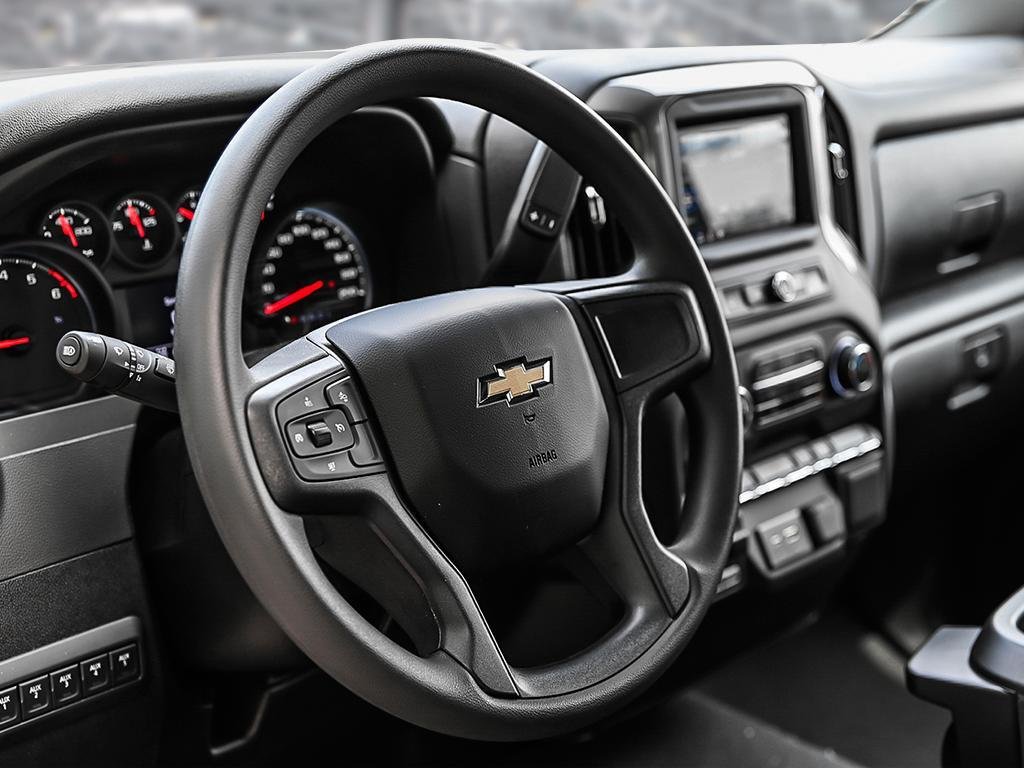 Chevrolet SILVERADO 2500 HD CUSTOM 2025 à Cowansville, Québec - 12 - w1024h768px