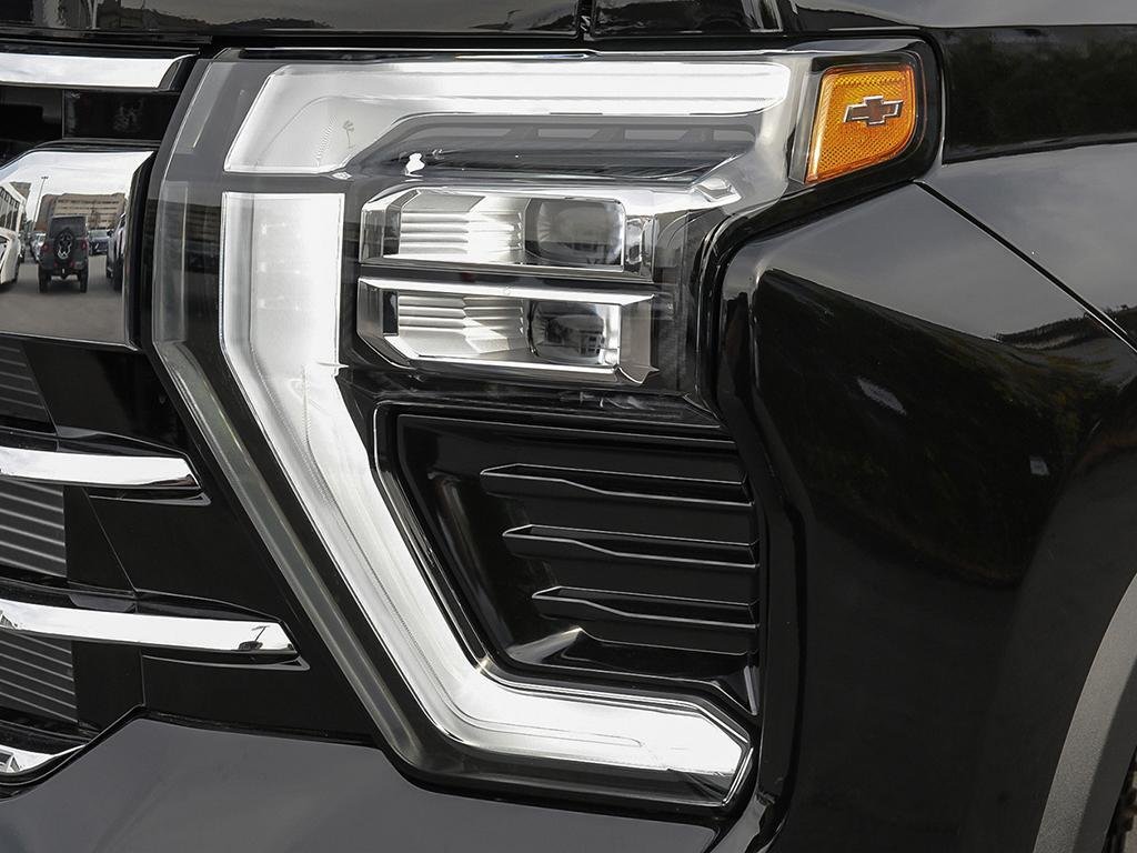 Chevrolet SILVERADO 2500 HD LTZ 2025 à Cowansville, Québec - 9 - w1024h768px