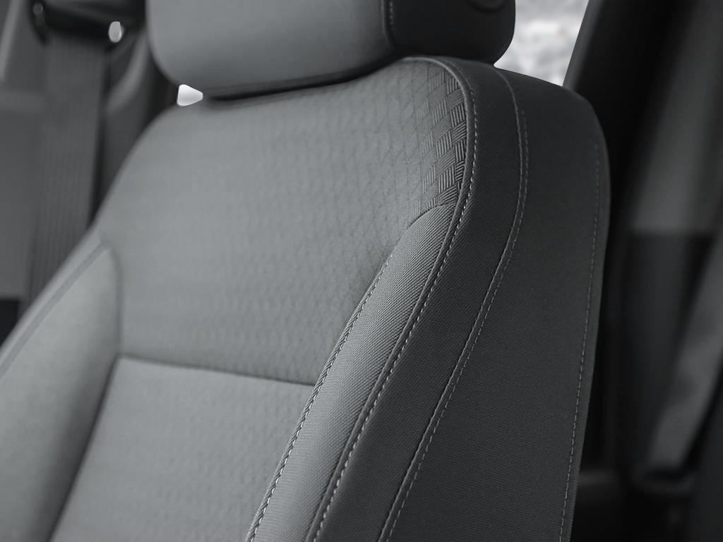 Chevrolet Silverado 2500 HD CUSTOM 2026 à Cowansville, Québec - 20 - w1024h768px