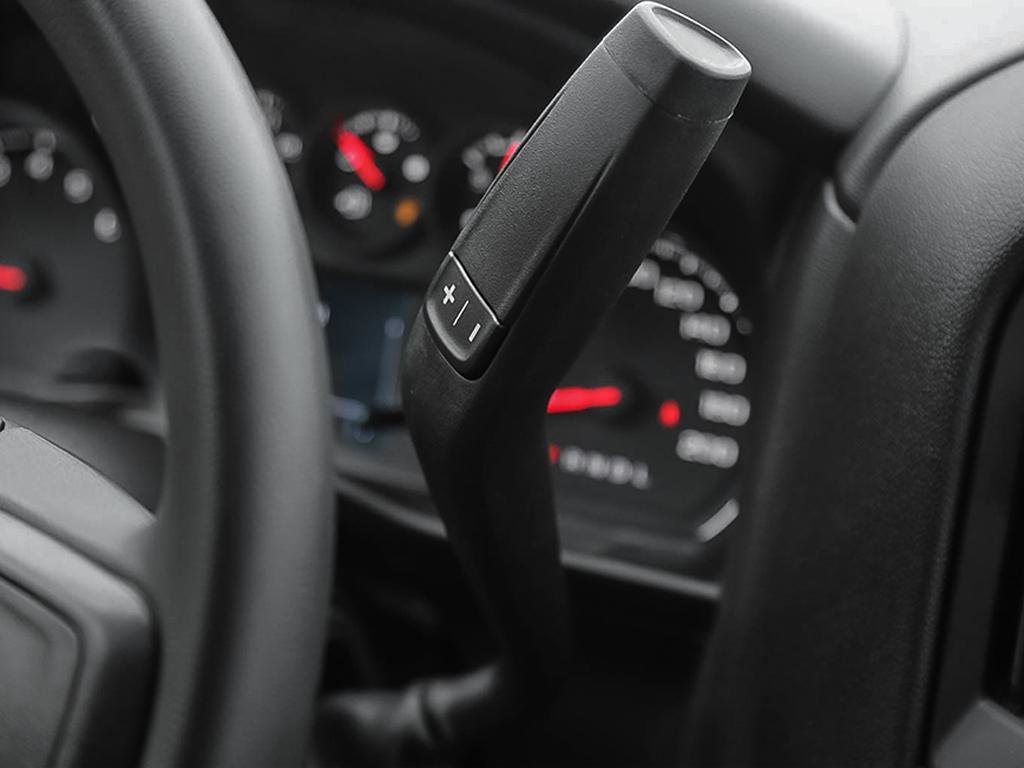 Chevrolet Silverado 2500 HD CUSTOM 2026 à Cowansville, Québec - 17 - w1024h768px