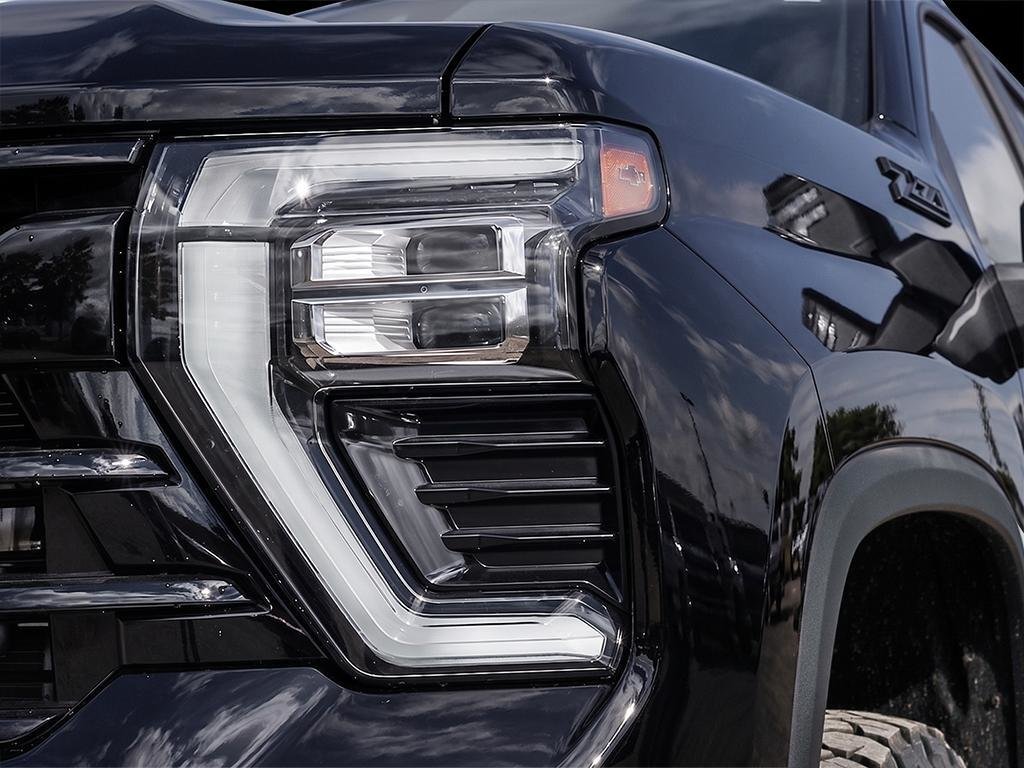 Chevrolet Silverado 2500 HD LT 2026 à Cowansville, Québec - 9 - w1024h768px