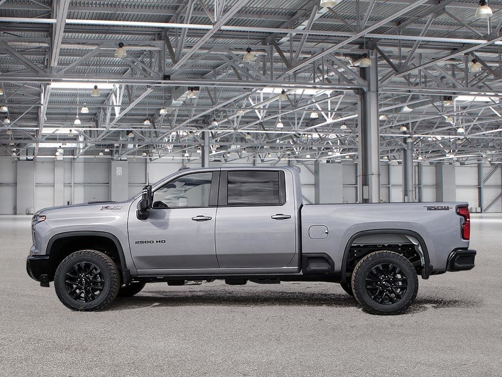 Chevrolet Silverado 2500 HD LT 2026 à Cowansville, Québec - 3 - w1024h768px