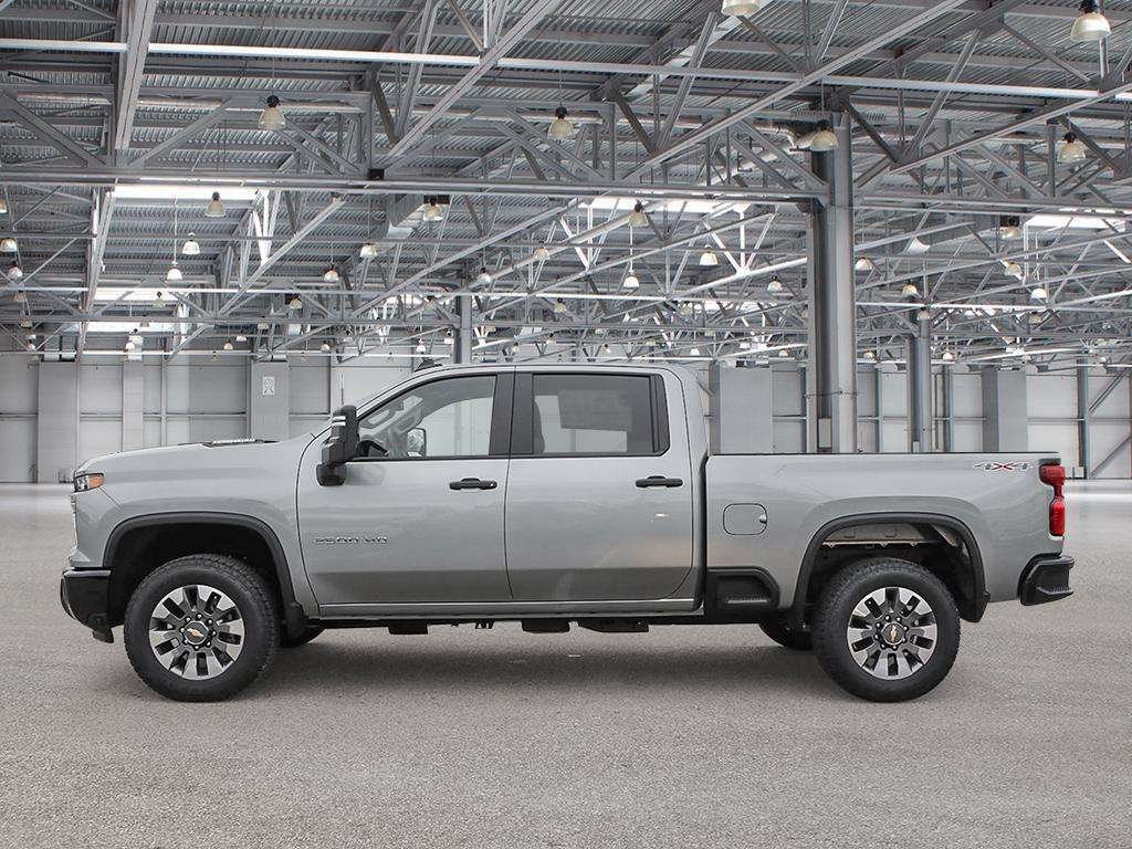 2026 Chevrolet Silverado 2500 HD CUSTOM in Cowansville, Quebec - 3 - w1024h768px