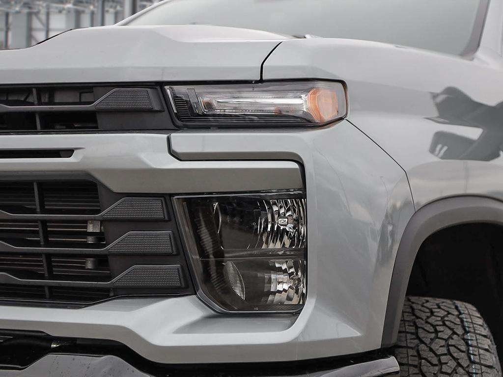 2026 Chevrolet Silverado 2500 HD CUSTOM in Cowansville, Quebec - 10 - w1024h768px