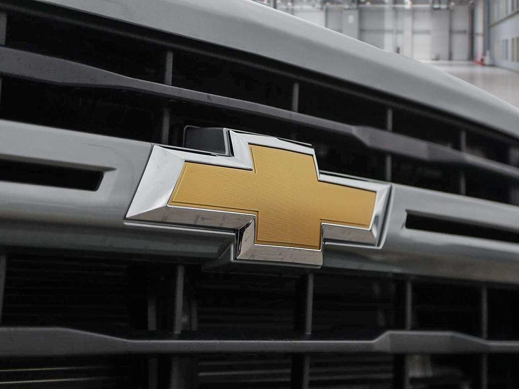 2026 Chevrolet Silverado 2500 HD CUSTOM in Cowansville, Quebec - 9 - w1024h768px