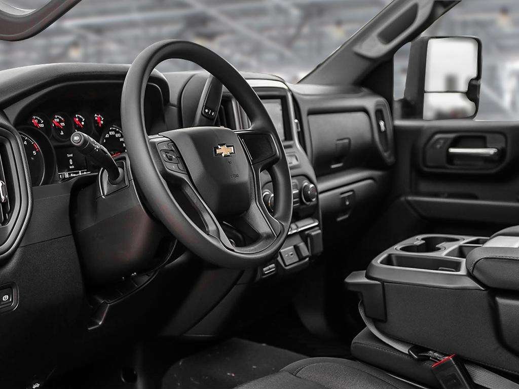 2026 Chevrolet Silverado 2500 HD CUSTOM in Cowansville, Quebec - 12 - w1024h768px