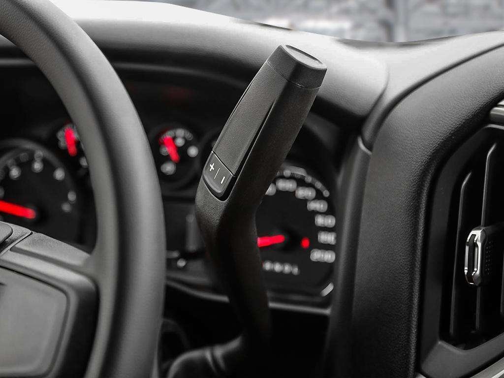 2026 Chevrolet Silverado 2500 HD CUSTOM in Cowansville, Quebec - 17 - w1024h768px
