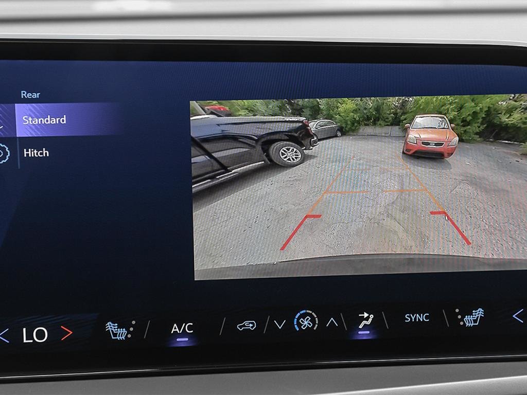 Chevrolet Traverse LT 2026 à Cowansville, Québec - 23 - w1024h768px