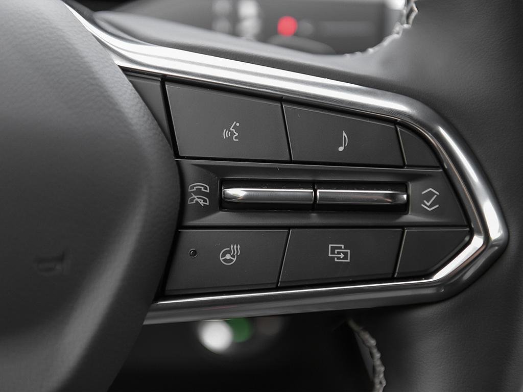 Chevrolet Traverse LT 2026 à Cowansville, Québec - 15 - w1024h768px