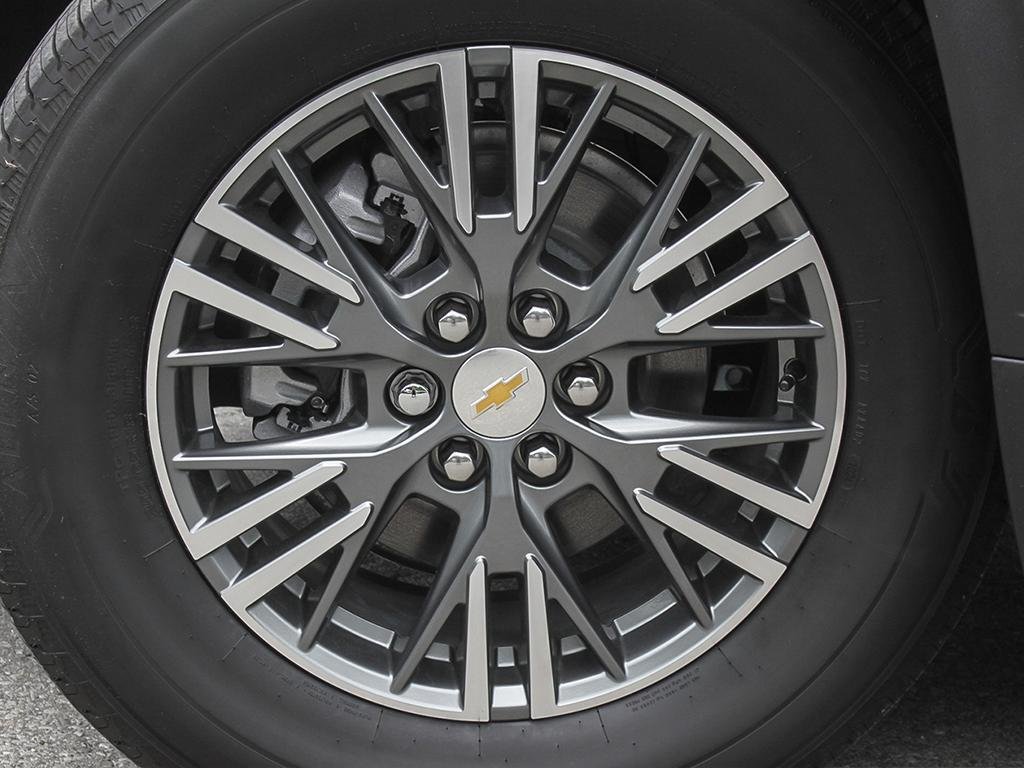 Chevrolet Traverse LT 2026 à Cowansville, Québec - 8 - w1024h768px