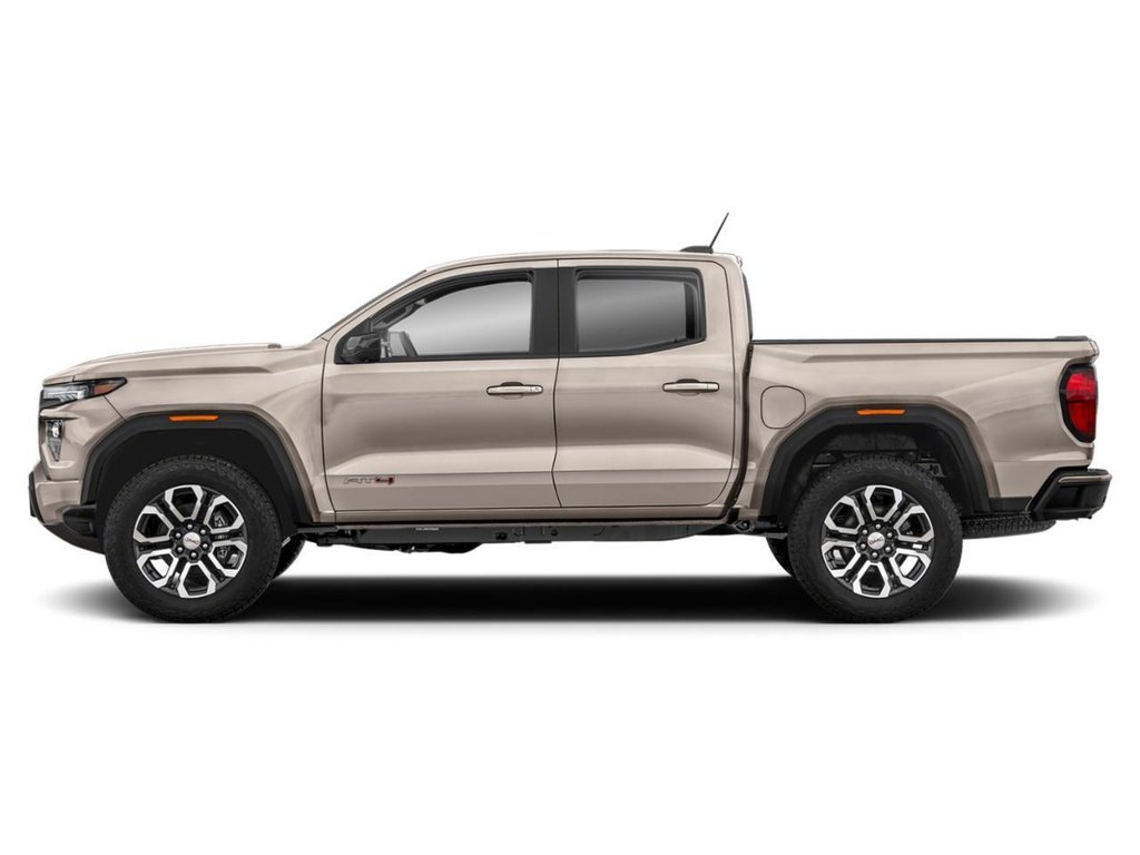 2026 GMC Canyon AT4 in Cowansville, Quebec - 3 - w1024h768px