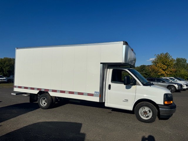 GMC SAVANA CUTAWAY 4500 WT DRW 177'' 2023 à Cowansville, Québec - 3 - w1024h768px