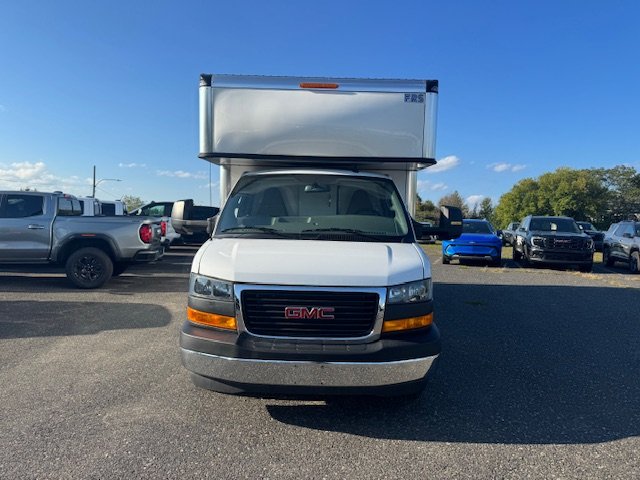GMC SAVANA CUTAWAY 4500 WT DRW 177'' 2023 à Cowansville, Québec - 2 - w1024h768px