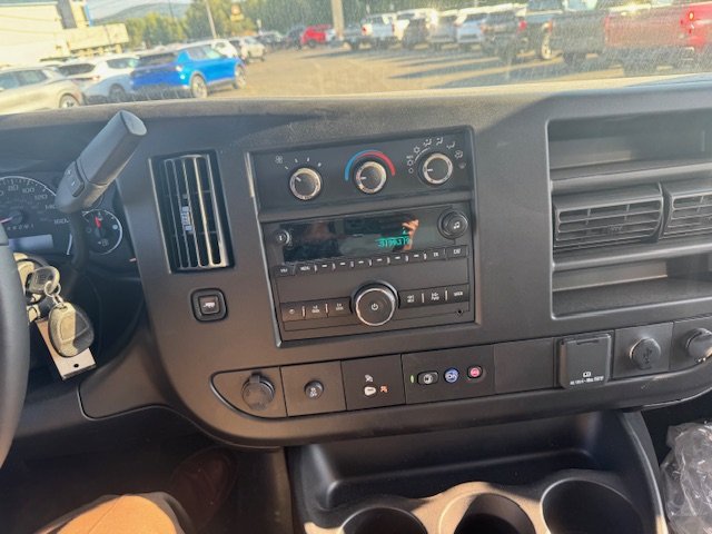 2023 GMC SAVANA CUTAWAY 4500 WT DRW 177'' in Cowansville, Quebec - 6 - w1024h768px