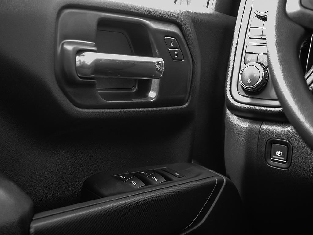 GMC Sierra 1500 PRO 2026 à Cowansville, Québec - 16 - w1024h768px