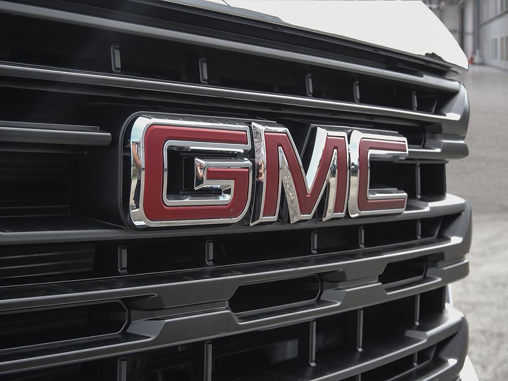 GMC Sierra 1500 PRO 2026 à Cowansville, Québec - 9 - w1024h768px
