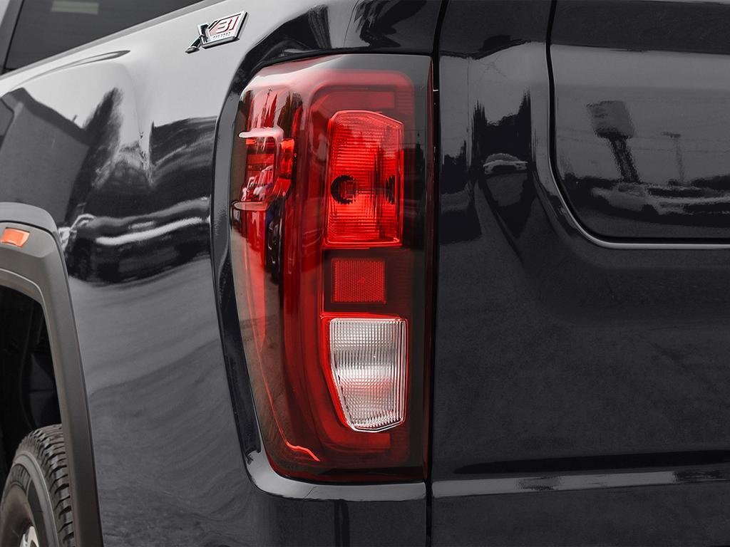 2026 GMC Sierra 2500 HD SLE in Cowansville, Quebec - 11 - w1024h768px