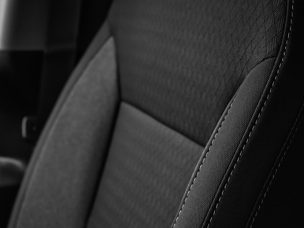 2026 GMC Sierra 2500 HD SLE in Cowansville, Quebec - 20 - w1024h768px