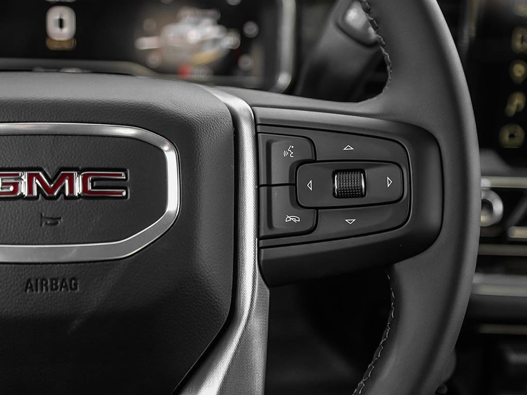 2026 GMC Sierra 2500 HD SLE in Cowansville, Quebec - 15 - w1024h768px