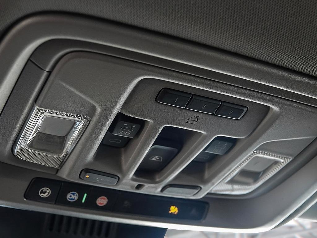 2025 GMC SIERRA 2500 DENALI STD/BOX DURAMAX (5SA) in Cowansville, Quebec - 19 - w1024h768px