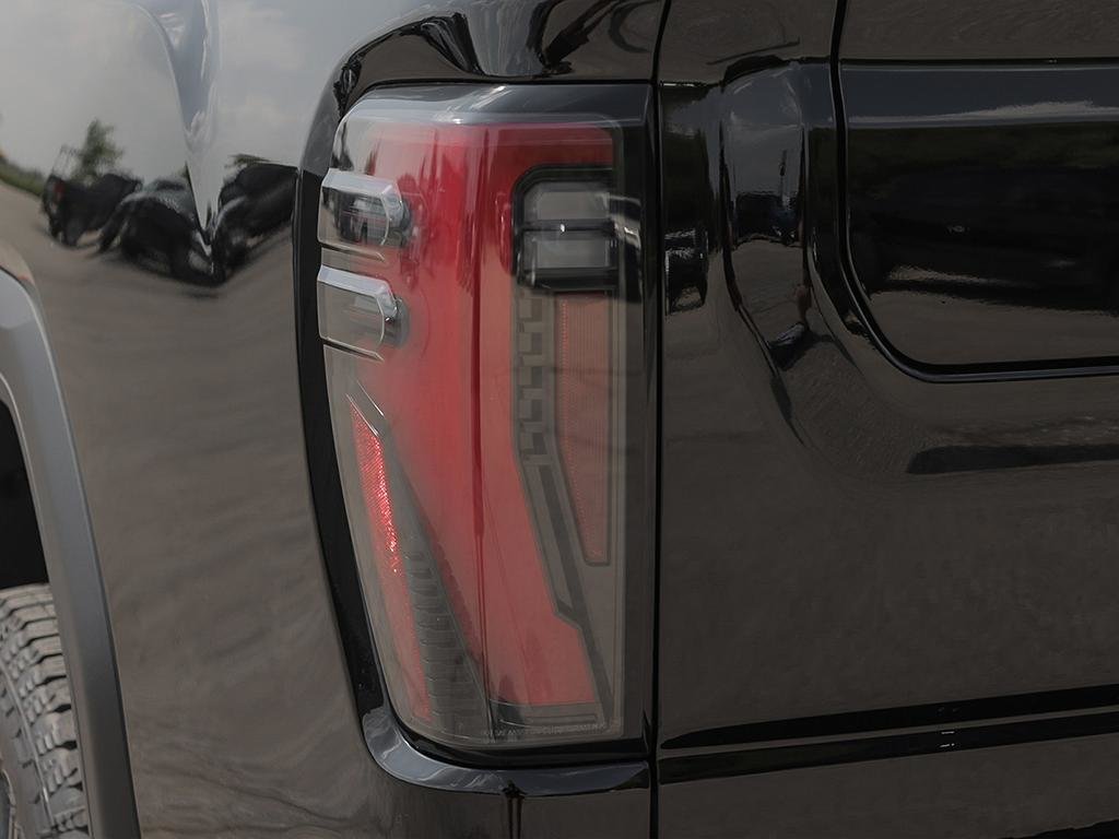 2026 GMC Sierra 3500 HD AT4 SRW in Cowansville, Quebec - 11 - w1024h768px