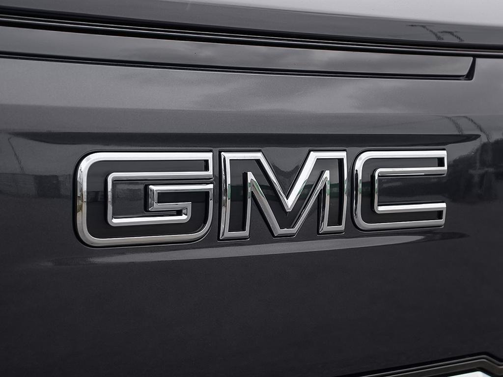 2025 GMC SIERRA EV CREW CAB e4WD DENALI SHORT BOX MAX RANGE (5SD) in Cowansville, Quebec - 9 - w1024h768px