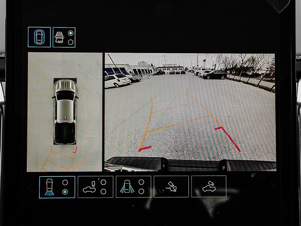 2025 GMC SIERRA EV CREW CAB e4WD DENALI SHORT BOX MAX RANGE (5SD) in Cowansville, Quebec - 23 - w1024h768px