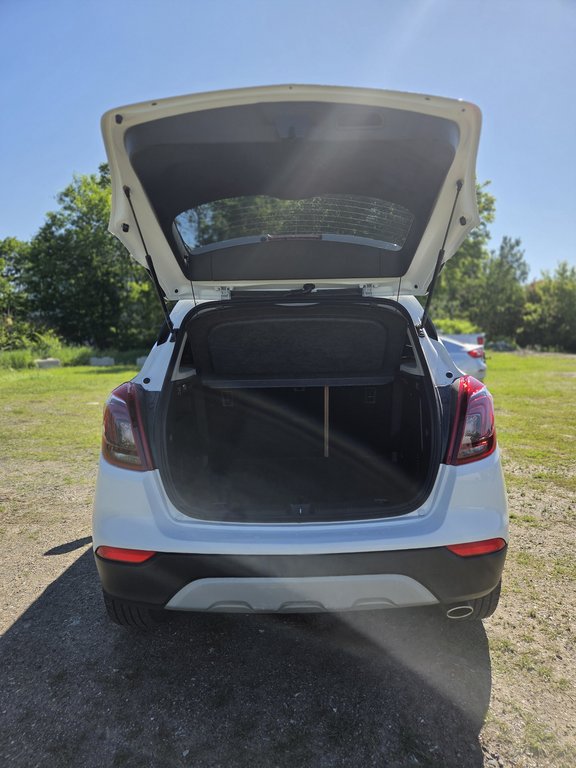Buick Encore Essence 2020 à Cowansville, Québec - 9 - w1024h768px