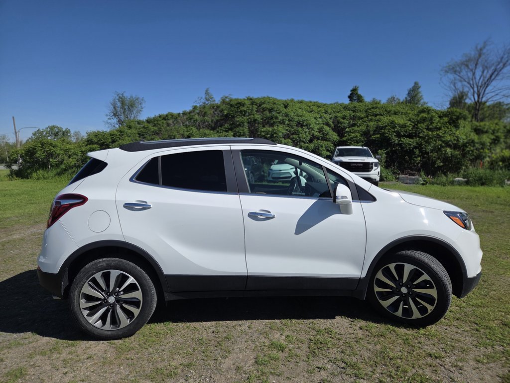 Buick Encore Essence 2020 à Cowansville, Québec - 4 - w1024h768px