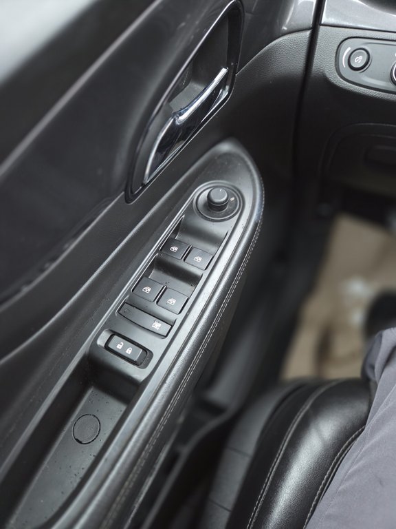 Buick Encore Preferred 2020 à Cowansville, Québec - 14 - w1024h768px