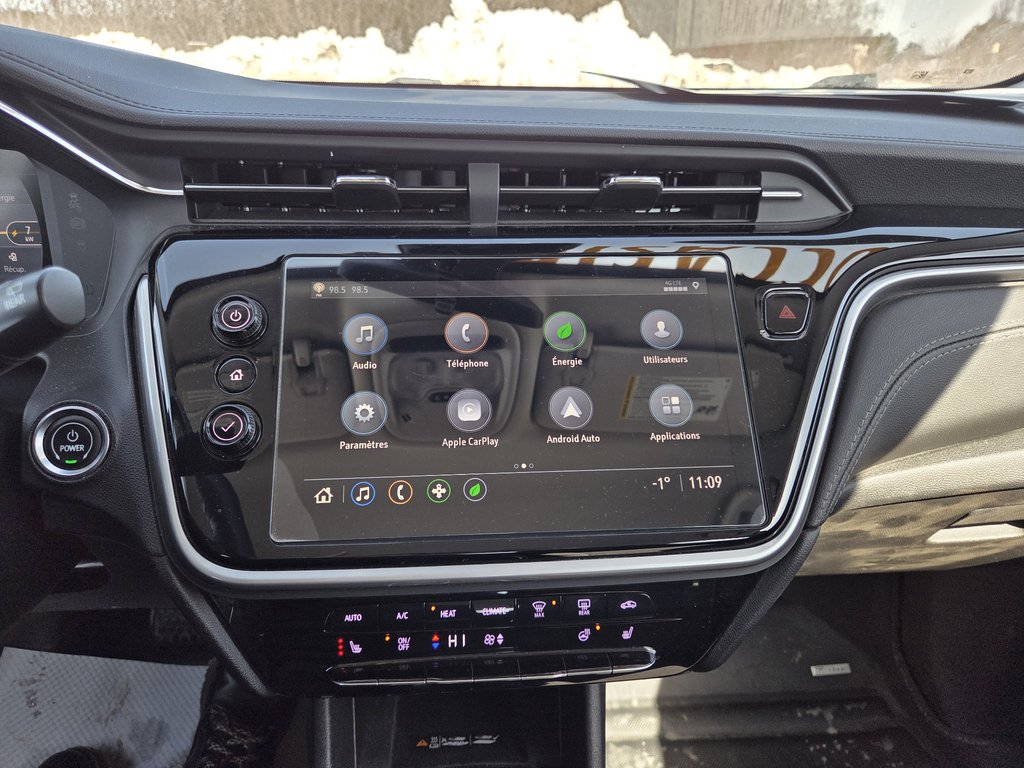 2022 Chevrolet Bolt EUV LT in Cowansville, Quebec - 19 - w1024h768px