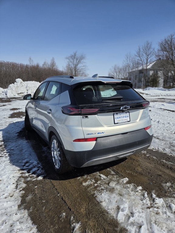 2022 Chevrolet Bolt EUV LT in Cowansville, Quebec - 7 - w1024h768px