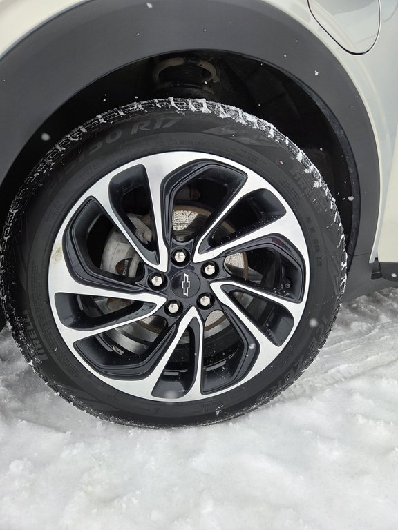 Chevrolet Bolt EUV Premier 2023 à Cowansville, Québec - 25 - w1024h768px