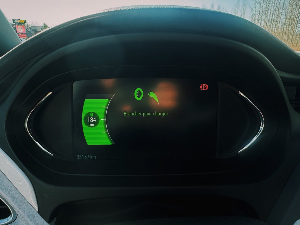 2019 Chevrolet Bolt EV Premier in Cowansville, Quebec - 11 - w1024h768px