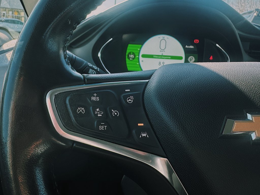 2019 Chevrolet Bolt EV Premier in Cowansville, Quebec - 8 - w1024h768px