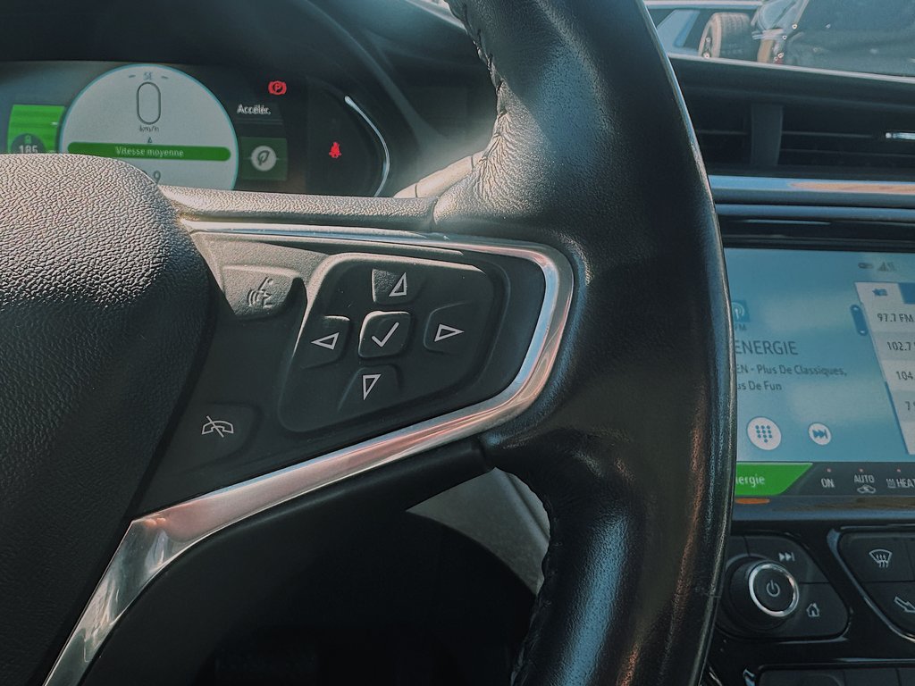 2019 Chevrolet Bolt EV Premier in Cowansville, Quebec - 9 - w1024h768px