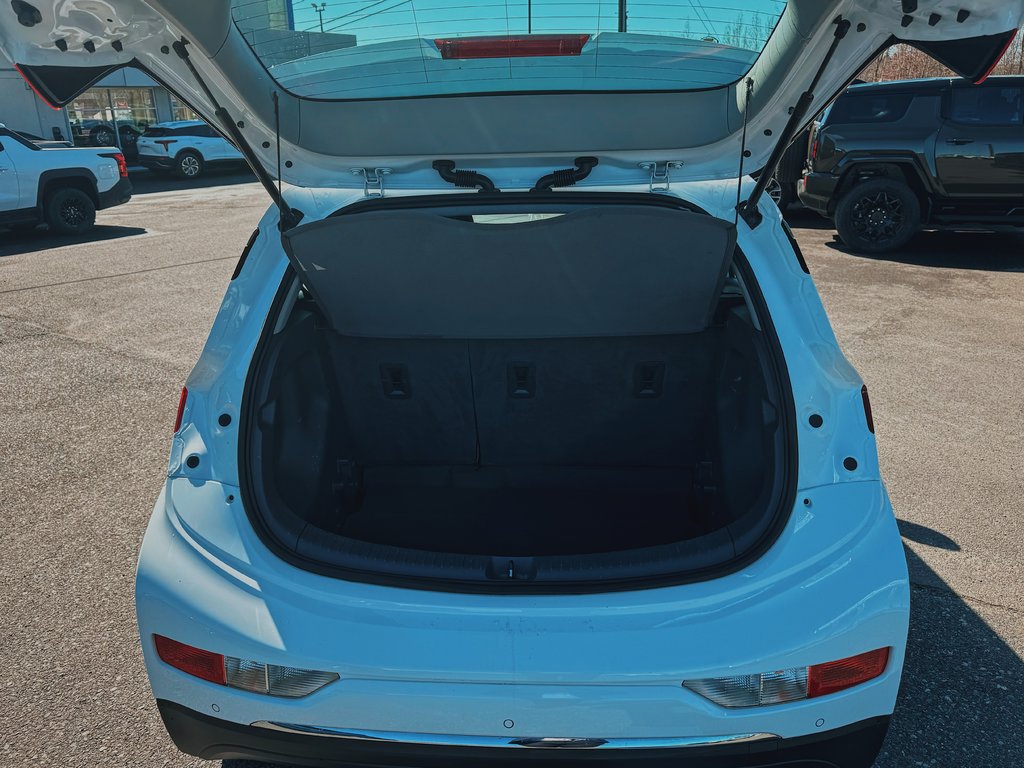 2019 Chevrolet Bolt EV Premier in Cowansville, Quebec - 7 - w1024h768px