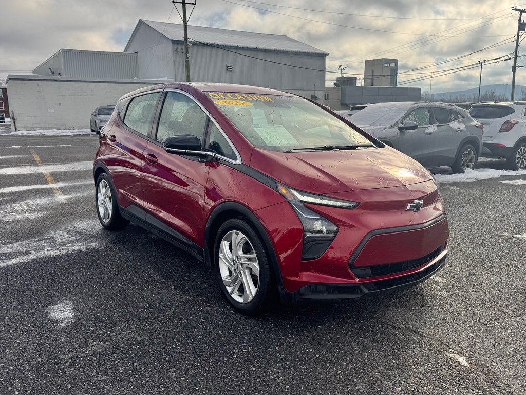 Chevrolet Bolt EV 1LT 2023 à Cowansville, Québec - 2 - w1024h768px